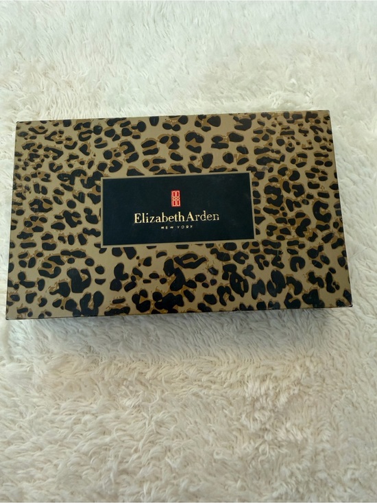 Elizabeth Arden Other - Elizabeth Arden Leopard Print make up kit Box - Tan and Black eyeshadow & blush